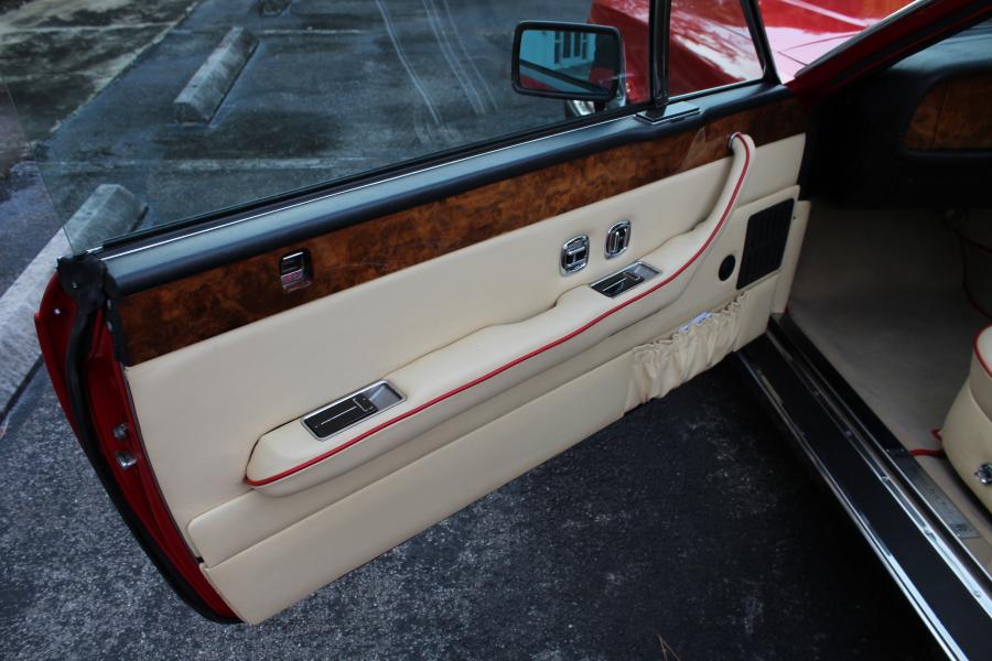 Детали интерьера Rolls-Royce Camargue Drophead Conversion (JRH 31878) 1978 года  (фото 12 из 21)